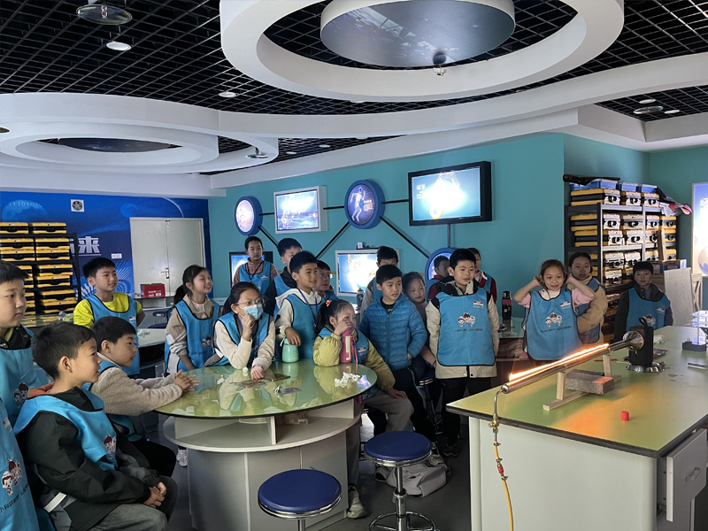 科技点亮童心 科普筑梦未来 ——2025年许昌市科技馆“许小科讲科学” 公益科普课堂（春季班）圆满结课啦！